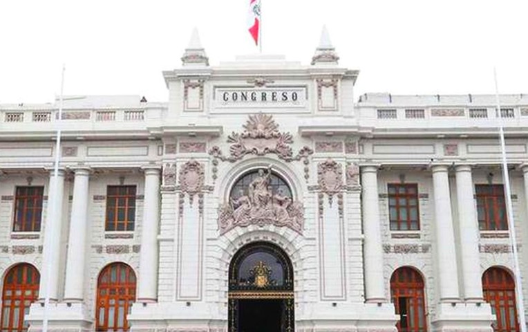 actualidad-comision-constitucion-aprobo-iniciativa-reemplazar-miembros-titulares-jne-n432304-764x480-960324