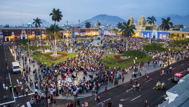 plaza-de-armas-de-Trujillo-620x350