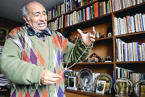 ¡ALCALDE, DEVUELVA LA BIBLIOTECA DE MANUEL JESÚS ORBEGOZO A LA CASA DE LA JUVENTUD!